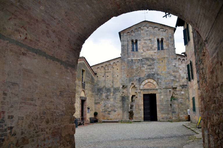 abbadia isola   abbazia dei santi salvatore e cirino