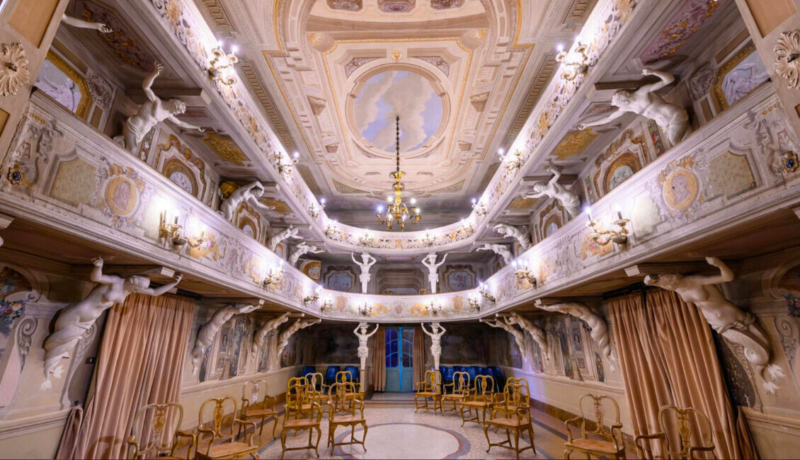 cover of Sottovoce – La lirica italiana oltre il teatro