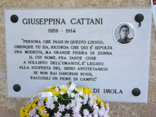 Tomba di Giuseppina Cattani
