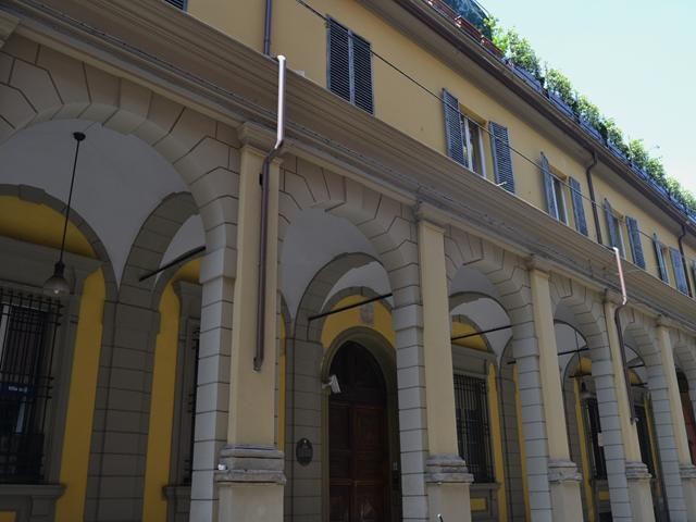 Palazzo Savioli - via Galliera