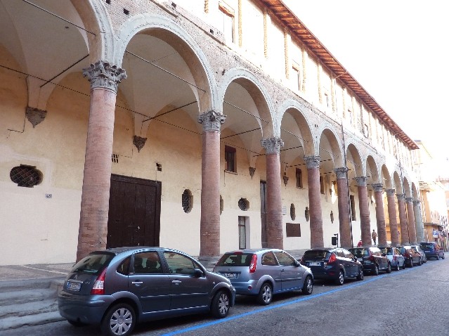 L'antico ospedale dei Bastardini ospitava il teatro La Soffitta