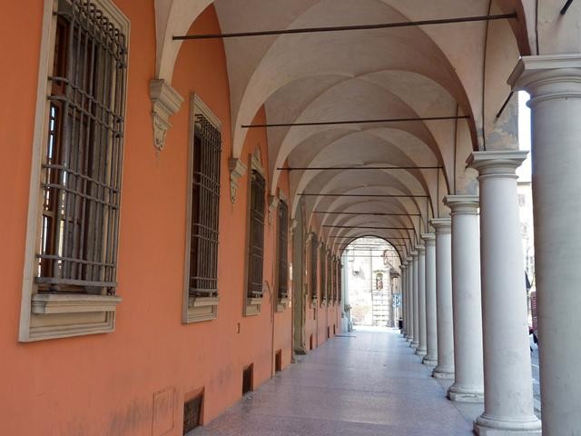 Collegio S. Luigi - portico