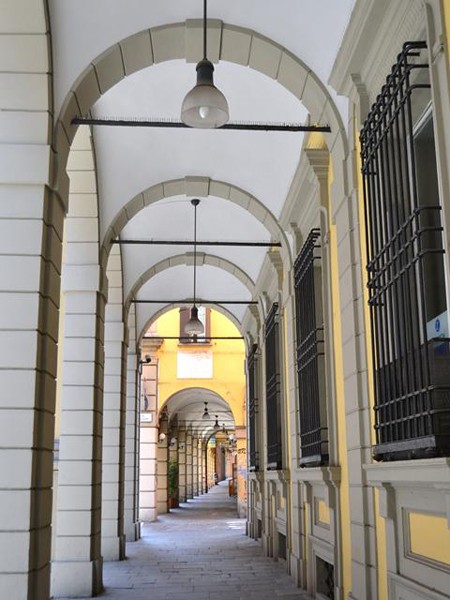 Palazzo Savioli - portico