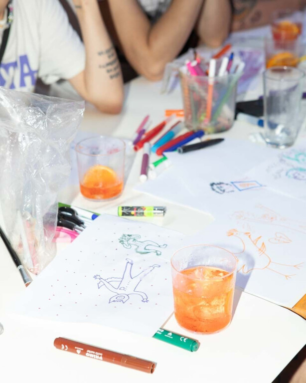copertina di Drink and Draw