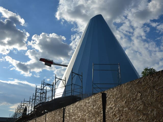 Il nuovo obitorio in costruzione