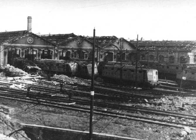Bombardamento dello scalo ferroviario - Foto: Istituto Parri (BO)