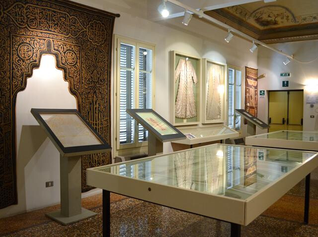 Museo del tessuto e della tappezzeria "Vittorio Zironi"