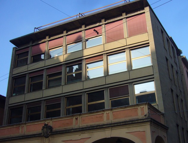 Palazzo a piazza Ravegnana - M. Bega