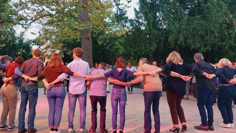 copertina di Balli al Baladùr, tornano le domeniche danzanti all'Incanto Verde