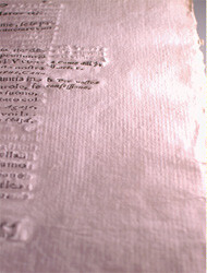 immagine di Osservazione della carta con luce radente