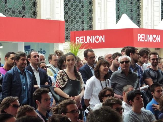 Il pubblico ad uno dei dibattiti di Reunion in piazza Minghetti
