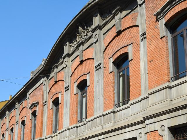 Facciata storica dell'ex Manifattura Tabacchi