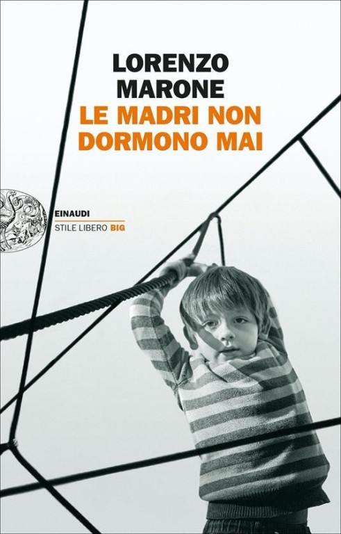copertina di Le madri non dormono mai