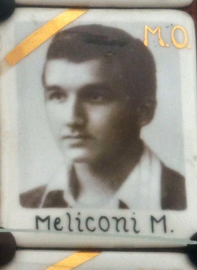 Massimo Meliconi nel Sacrario dei caduti partigiani 