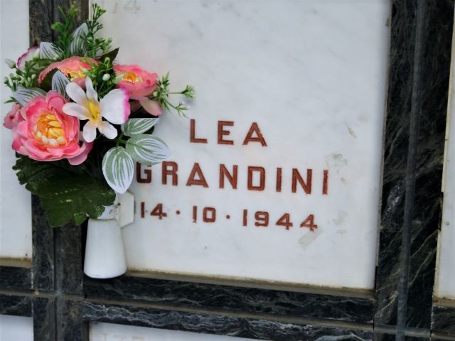 Tomba di Lea Grandini nel Monumento Ossario dei Partigiani alla Certosa (BO)