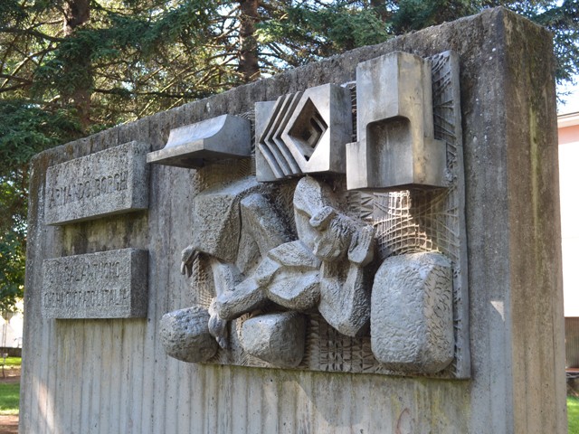 Monumento ad Armando Borghi 