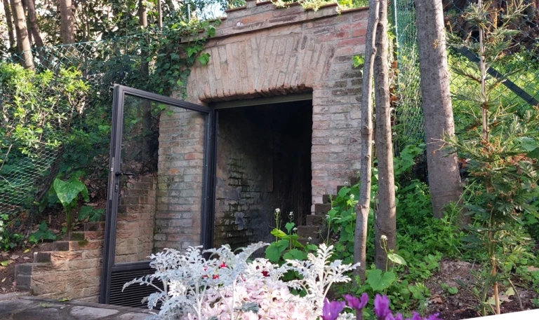 copertina di Il giardino della ghiacciaia Lambertini Mattei