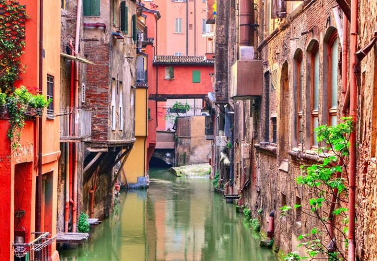 Bologna-Canali-Bolognesi-di-akabolla.jpg