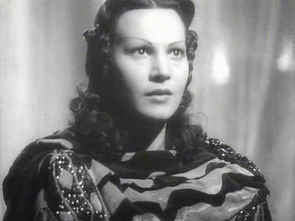 Luisa Ferida nel film Corona di Ferro - 1941 - Fonte: Wikipedia http://it.wikipedia.org