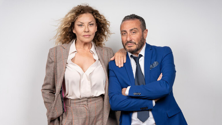 copertina di ANIME IN AFFITTO. Eva Grimaldi e Claudio Insegno