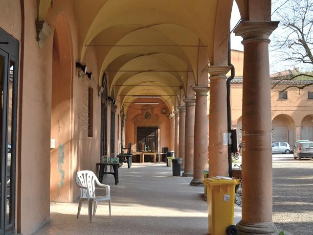 Ex conservatorio del Baraccano - corte interna - portico