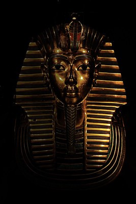 copertina di VEDO COSE MERAVIGLIOSE: 1922-2022 CENTO ANNI FA LA SCOPERTA DELLA TOMBA DEL FARAONE TUTANKHAMON