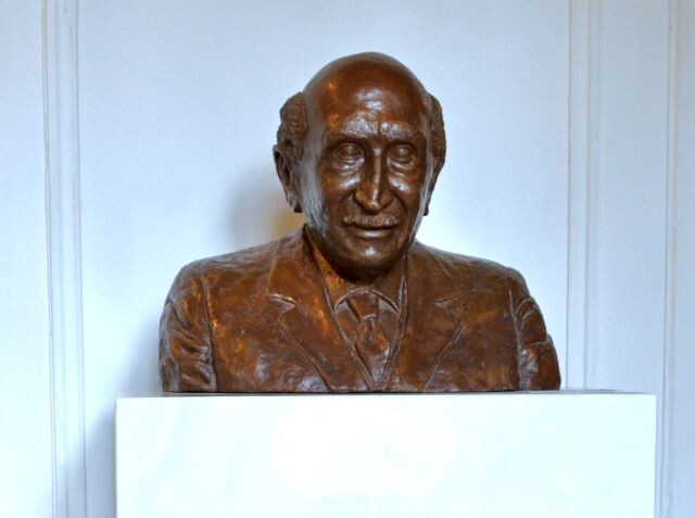 Busto di Vittorio Zironi