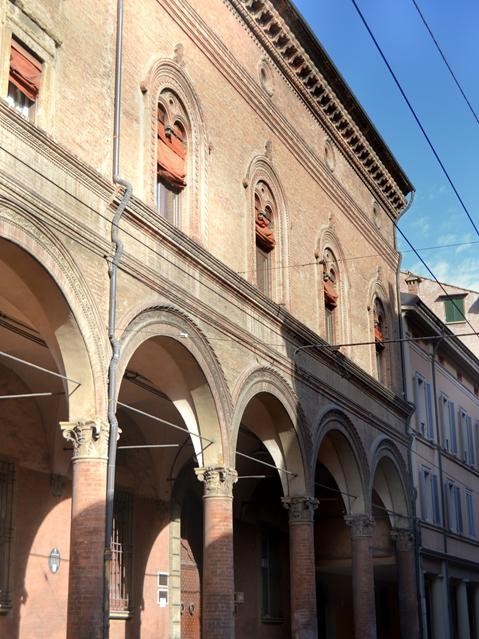 Palazzo Ghiselli Vasselli - via Santo Stefano