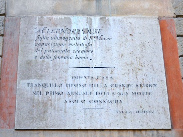 Epigrafe di Gabriele D'Annunzio 