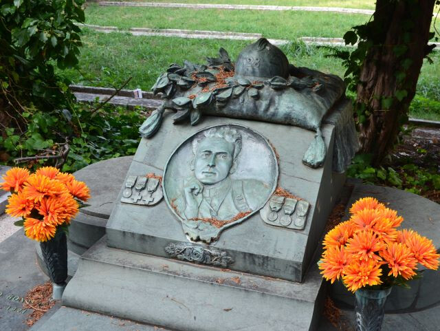 Tomba di un soldato bolognese