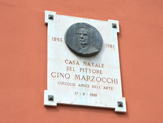 Lapide sulla casa natale di Gino Marzocchi