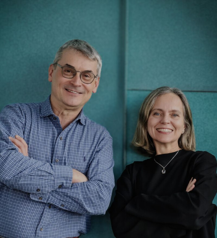 copertina di Peter Mate e Zeynep Ucbasaran