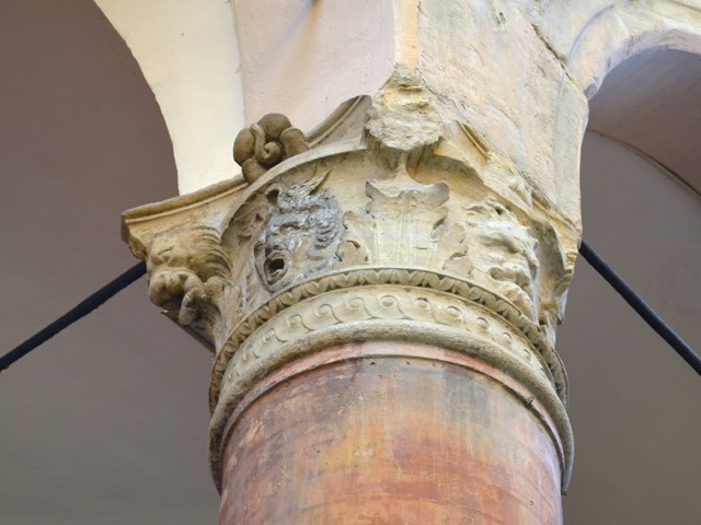 Palazzo Leoni, portico - part.