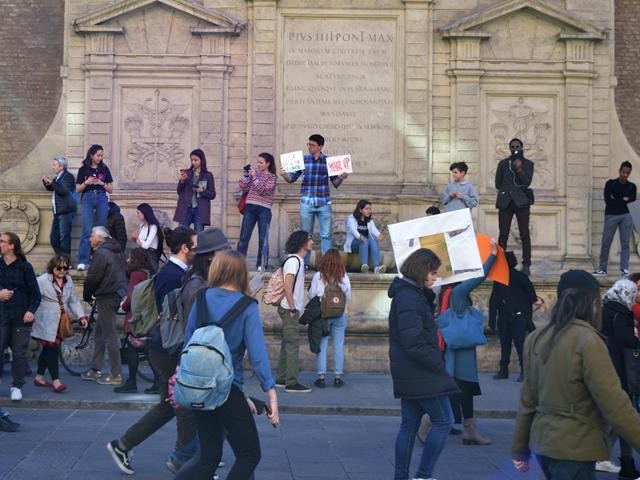 Friday for Future - Il corteo degli studenti per il clima - via U. Bassi (BO)