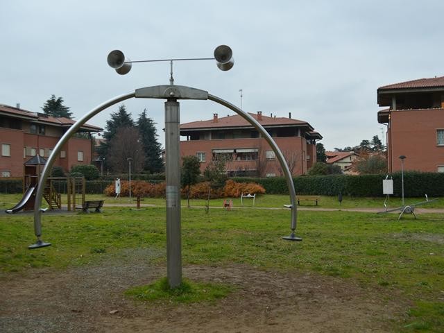 Dondolo rotante - Parco Marconi - Sasso M. (BO)