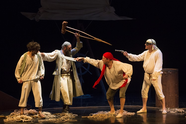 copertina di Giochiamo… all’isola del tesoro!