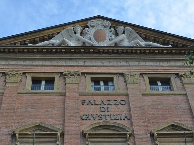Palazzo Ranuzzi già Ruini - facciata - particolare