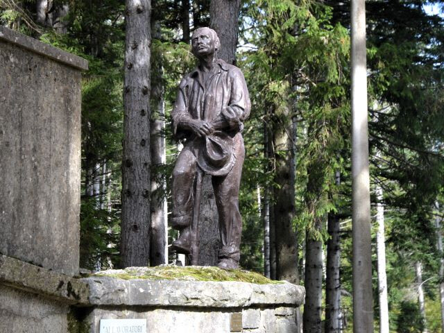 Statua di S. Isidoro protettore degli agricoltori