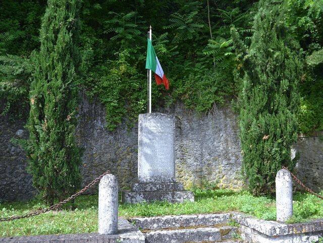 Cippo dei Nove Martiri