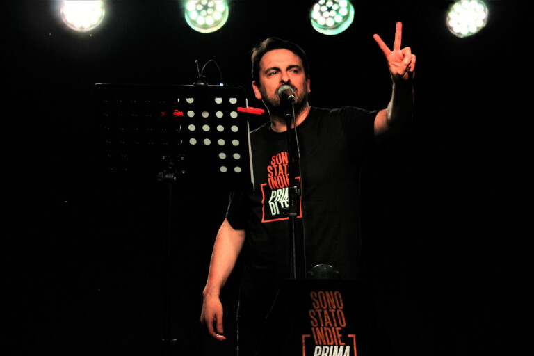 image of Cinque cose con Max Collini – Offlaga Disco Pax