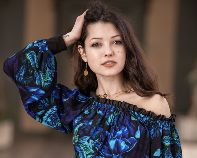 copertina di Aleksandra Syrkasheva e Diesis Jazz Quartet - LASCIATE UNA CANZONE DOPO IL MESSAGGIO