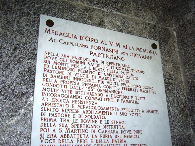 Don Fornasini Medaglia d'oro al V.M. 