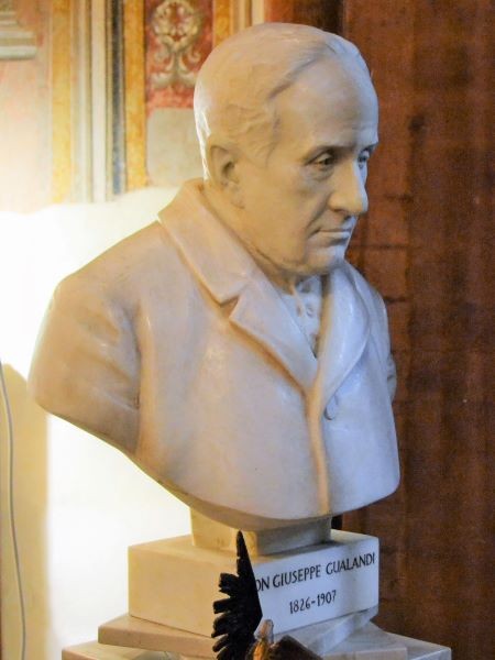 Busto di don Giuseppe Gualandi