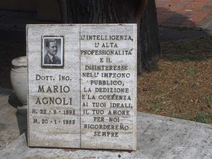 La tomba dell'ing. Mario Agnoli