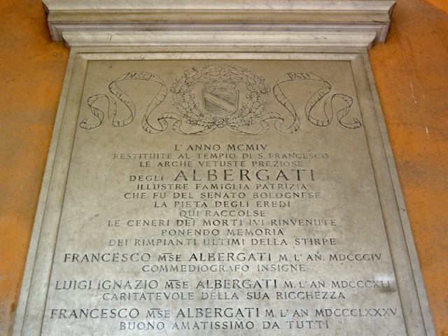 La tomba che custodisce le ceneri di Francesco Albergati Capacelli 
