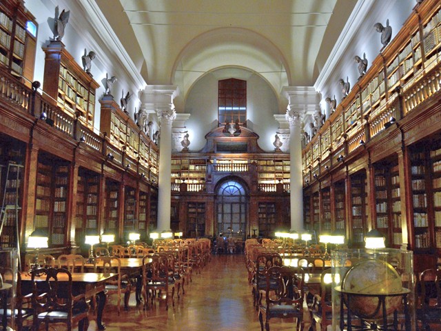 Palazzo Poggi - Biblioteca dell'Istituto delle Scienze - ora Biblioteca Universitaria - Aula Magna