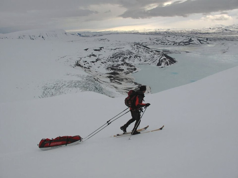 copertina di Le vie invisibili. Senza traccia nell'immensità del Nord 