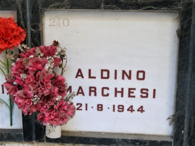 Aldino Marchesi (Aldo) - uno dei partigiani caduti in Veneto - Tomba nel Monumento Ossario ai Caduti Partigiani della Certosa (BO)