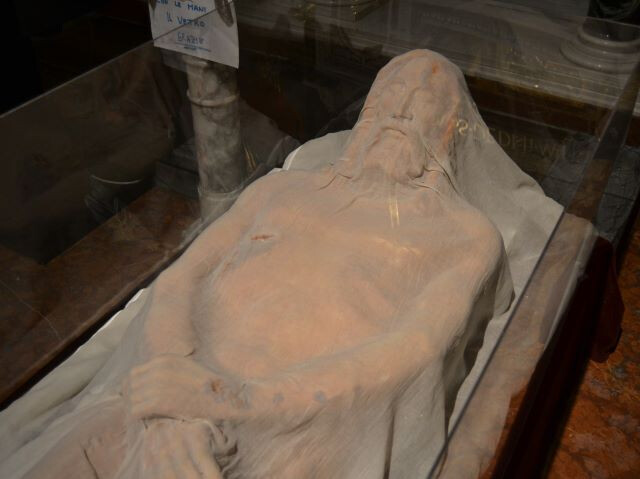 L'Uomo Velato