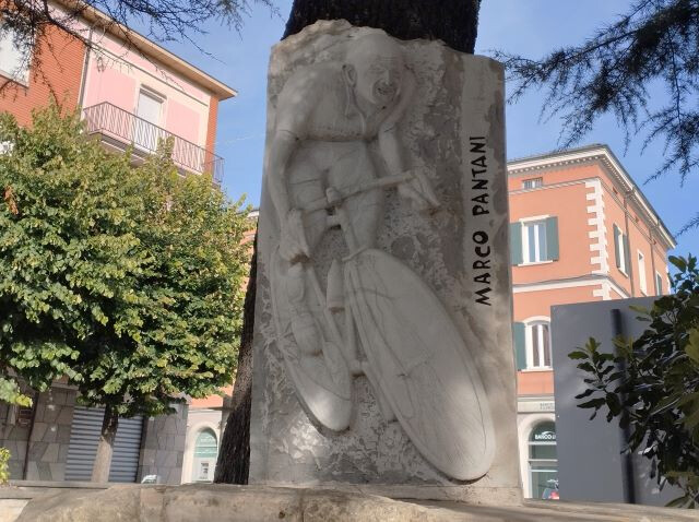 Monumento a Marco Pantani